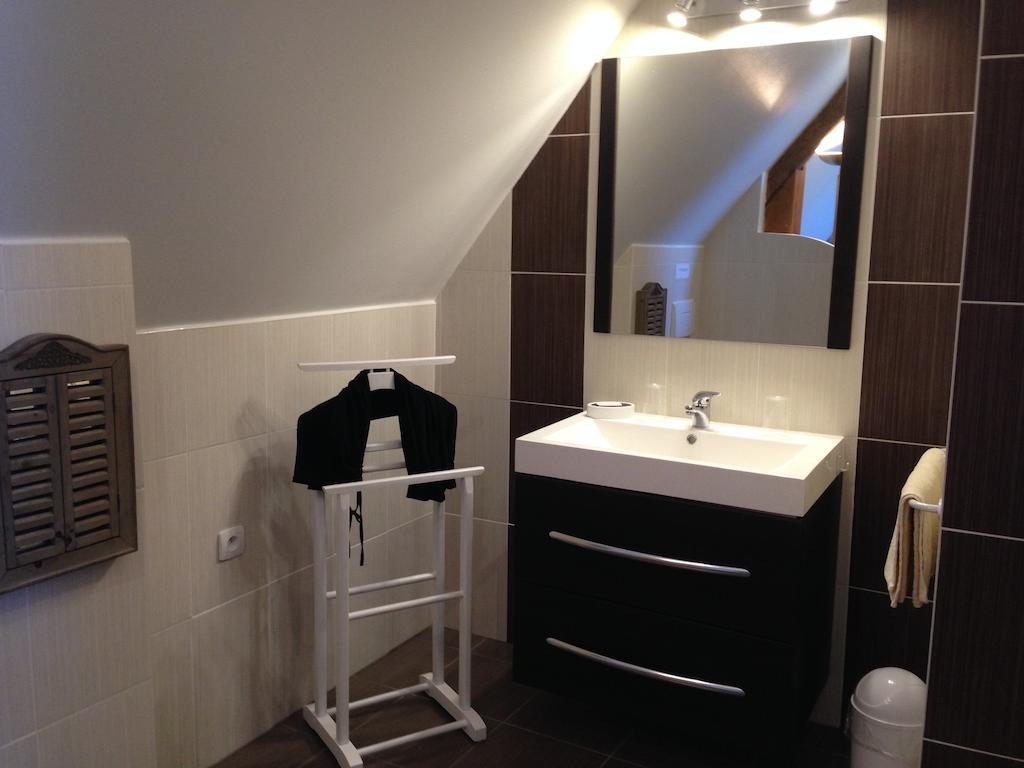 Les Camelias Bed & Breakfast Lalinde Room photo